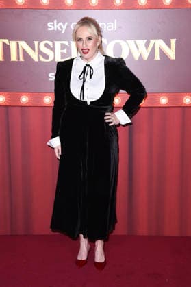 Rebel Wilson bei der Premiere des Sky-Films Tinsel Town Das Wunder von Stoneford im Vue Cinema West End. London, 27.11.2025