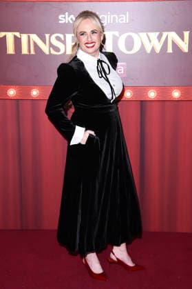 Rebel Wilson bei der Premiere des Sky-Films Tinsel Town Das Wunder von Stoneford im Vue Cinema West End. London, 27.11.2025