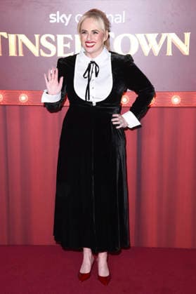 Rebel Wilson bei der Premiere des Sky-Films Tinsel Town Das Wunder von Stoneford im Vue Cinema West End. London, 27.11.2025