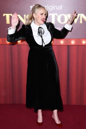 Rebel Wilson bei der Premiere des Sky-Films Tinsel Town Das Wunder von Stoneford im Vue Cinema West End. London, 27.11.2025