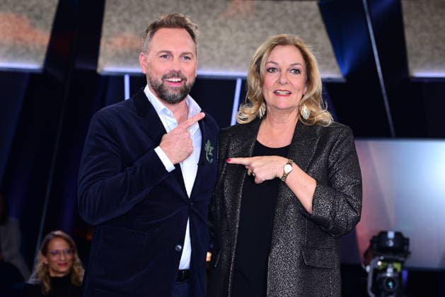 Steven Gaetjen und Bettina Tietjen bei der NDR Talk Show am 28.11.2025 in Hamburg NDR Talk Show am 28.11.2025 in Hamburg