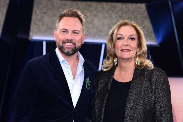 Steven Gaetjen und Bettina Tietjen bei der NDR Talk Show am 28.11.2025 in Hamburg NDR Talk Show am 28.11.2025 in Hamburg