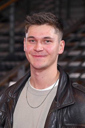 Julius Faehndrich bei der Festival-Eröffnung von AROUND THE WORLD IN 14 FILMS im Kino in der Kulturbrauerei in Berlin am 28.11.2025