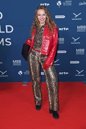 Marie von Bose bei der Festival-Eröffnung von AROUND THE WORLD IN 14 FILMS im Kino in der Kulturbrauerei in Berlin am 28.11.2025