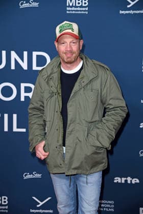 Johann von Buelow bei der Festival-Eröffnung von AROUND THE WORLD IN 14 FILMS im Kino in der Kulturbrauerei in Berlin am 28.11.2025