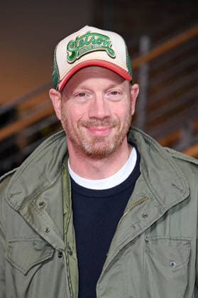 Johann von Buelow bei der Festival-Eröffnung von AROUND THE WORLD IN 14 FILMS im Kino in der Kulturbrauerei in Berlin am 28.11.2025