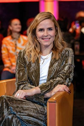 MDR - Riverboat. Moderatorin Stephanie Müller-Spirra anläßlich der Aufzeichnung der MDR - Talkshow Riverboat am 28.11.2025 in der Mediacity Leipzig. 20251128ADO0046