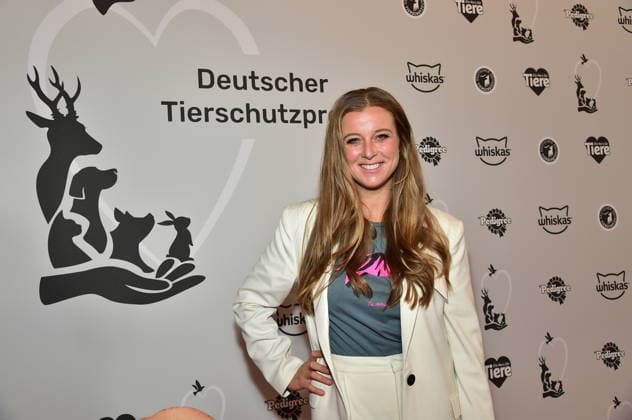 Deutscher Tierschutzpreis 2025 Nina Eichinger, Moderation Deutscher Tierschutzpreis 2025 wird in Berlin verliehen Auszeichnung für Hannes Jaenicke und ehrenamtlich Aktive im Humboldt Carrre in Berlin am 28.11.2025