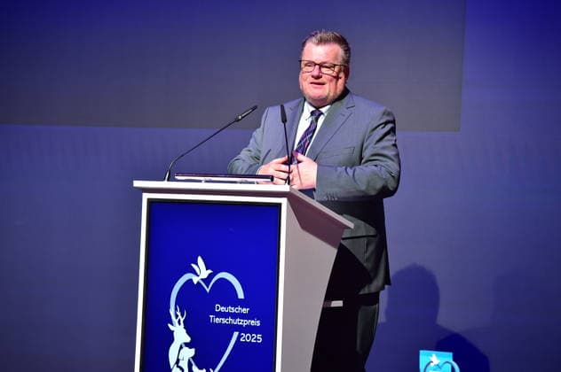 Deutscher Tierschutzpreis 2025 Präsident: Thomas Schröder, hällt Ansprache Deutscher Tierschutzpreis 2025 wird in Berlin verliehen Auszeichnung für Hannes Jaenicke und ehrenamtlich Aktive im Humboldt Carrre in Berlin am 28.11.2025