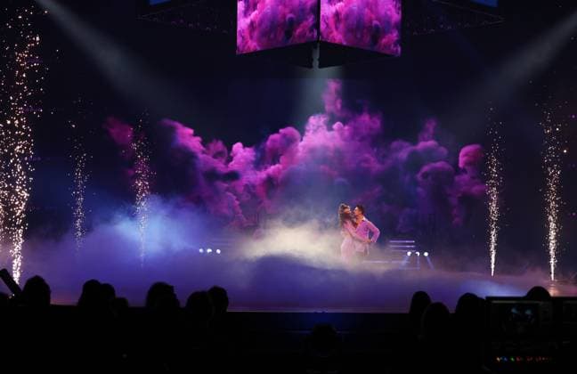 Let s Dance Live Tour 2025 in Erfurt EDITORIAL USE ONLY NUR ZUR REDAKTIONELLEN NUTZUNG 28.11.2025, Erfurt, Messehalle, Let™s Dance - Das Original Live-Tour 2025 im Bild: Ann-Kathrin Bendixen und Zsolt Sandor Czeke