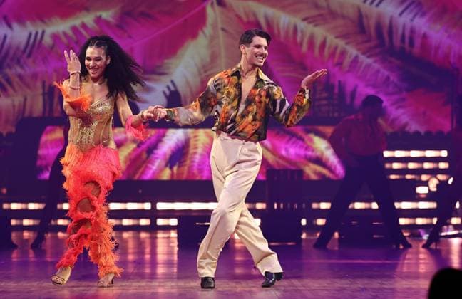 Let s Dance Live Tour 2025 in Erfurt EDITORIAL USE ONLY NUR ZUR REDAKTIONELLEN NUTZUNG 28.11.2025, Erfurt, Messehalle, Let™s Dance - Das Original Live-Tour 2025 im Bild: Marie Mouroum und Alexandru Ionel