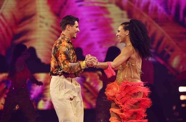 Let s Dance Live Tour 2025 in Erfurt EDITORIAL USE ONLY NUR ZUR REDAKTIONELLEN NUTZUNG 28.11.2025, Erfurt, Messehalle, Let™s Dance - Das Original Live-Tour 2025 im Bild: Marie Mouroum und Alexandru Ionel