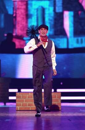 Let s Dance Live Tour 2025 in Erfurt EDITORIAL USE ONLY NUR ZUR REDAKTIONELLEN NUTZUNG 28.11.2025, Erfurt, Messehalle, Let™s Dance - Das Original Live-Tour 2025 im Bild: Mark Keller