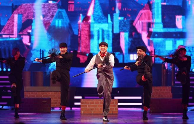 Let s Dance Live Tour 2025 in Erfurt EDITORIAL USE ONLY NUR ZUR REDAKTIONELLEN NUTZUNG 28.11.2025, Erfurt, Messehalle, Let™s Dance - Das Original Live-Tour 2025 im Bild: Mark Keller