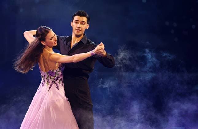 Let s Dance Live Tour 2025 in Erfurt EDITORIAL USE ONLY NUR ZUR REDAKTIONELLEN NUTZUNG 28.11.2025, Erfurt, Messehalle, Let™s Dance - Das Original Live-Tour 2025 im Bild: Diego Pooth und Ekaterina Leonova