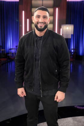 Agit Kabayel bei der Aufzeichnung der WDR-Talkshow Kölner Treff im WDR Studio BS 3. Köln, 28.11.2025