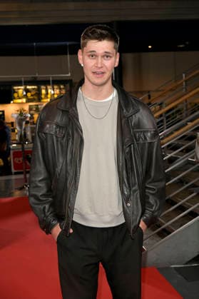 Julius Faehndrich bei der Festivaleröffnung und der Premiere des Kinofilms Sentimental Value beim 20. Weltkinofestival Around the World in 14 Films im Kino in derKulturBrauerei. Berlin, 28.11.2025