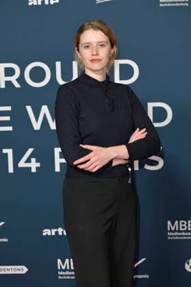 Katharina Stark bei der Festivaleröffnung und der Premiere des Kinofilms Sentimental Value beim 20. Weltkinofestival Around the World in 14 Films im Kino in derKulturBrauerei. Berlin, 28.11.2025