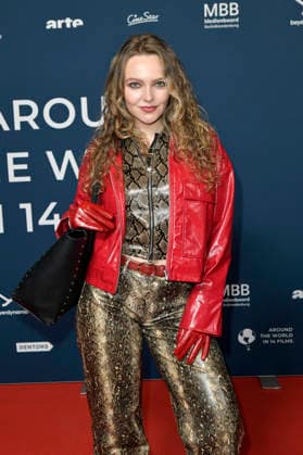 Marie von Bose bei der Festivaleröffnung und der Premiere des Kinofilms Sentimental Value beim 20. Weltkinofestival Around the World in 14 Films im Kino in derKulturBrauerei. Berlin, 28.11.2025