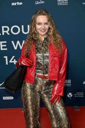 Marie von Bose bei der Festivaleröffnung und der Premiere des Kinofilms Sentimental Value beim 20. Weltkinofestival Around the World in 14 Films im Kino in derKulturBrauerei. Berlin, 28.11.2025