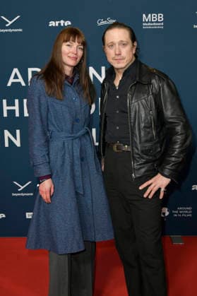 Mona Lüders und Timo Jacobs bei der Festivaleröffnung und der Premiere des Kinofilms Sentimental Value beim 20. Weltkinofestival Around the World in 14 Films im Kino in derKulturBrauerei. Berlin, 28.11.2025