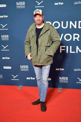 Johann von Bülow bei der Festivaleröffnung und der Premiere des Kinofilms Sentimental Value beim 20. Weltkinofestival Around the World in 14 Films im Kino in derKulturBrauerei. Berlin, 28.11.2025