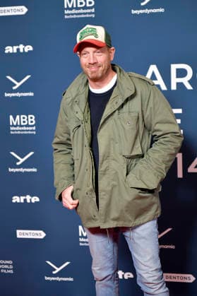 Johann von Bülow bei der Festivaleröffnung und der Premiere des Kinofilms Sentimental Value beim 20. Weltkinofestival Around the World in 14 Films im Kino in derKulturBrauerei. Berlin, 28.11.2025