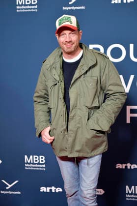 Johann von Bülow bei der Festivaleröffnung und der Premiere des Kinofilms Sentimental Value beim 20. Weltkinofestival Around the World in 14 Films im Kino in derKulturBrauerei. Berlin, 28.11.2025