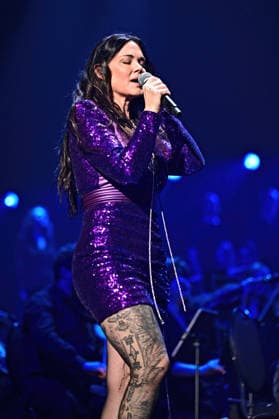 Night of the Proms 2025. Sängerin Vanessa Amorosi während eines Auftrittes im Rahmen der Night of the Proms 2025 am 28.11.2025 in der SAP-Arena Mannheim. 20251128MWI099365