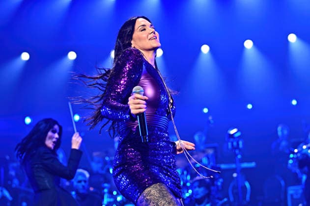 Night of the Proms 2025. Sängerin Vanessa Amorosi während eines Auftrittes im Rahmen der Night of the Proms 2025 am 28.11.2025 in der SAP-Arena Mannheim. 20251128MWI099479