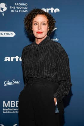 ABBberlin: Maria Schrader Schauspielerin zu Gast auf dem roten Teppich bei der Festival Eroeffnung AROUND THE WORLD IN 14 FILMS im Cinestar Kino in der Kulturbrauerei Berlin am 28.11.2025 Berlin Deutschland