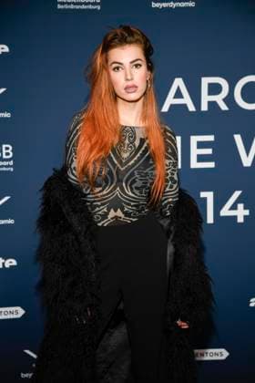 ABBberlin: Lulu (GNTM) zu Gast auf dem roten Teppich bei der Festival Eroeffnung AROUND THE WORLD IN 14 FILMS im Cinestar Kino in der Kulturbrauerei Berlin am 28.11.2025 Berlin Deutschland