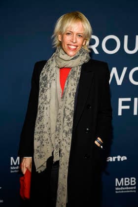 ABBberlin: Katja Eichinger zu Gast auf dem roten Teppich bei der Festival Eroeffnung AROUND THE WORLD IN 14 FILMS im Cinestar Kino in der Kulturbrauerei Berlin am 28.11.2025 Berlin Deutschland
