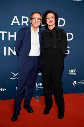 ABBberlin: Bernhard Karl und Maria Schrader zu Gast auf dem roten Teppich bei der Festival Eroeffnung AROUND THE WORLD IN 14 FILMS im Cinestar Kino in der Kulturbrauerei Berlin am 28.11.2025 Berlin Deutschland