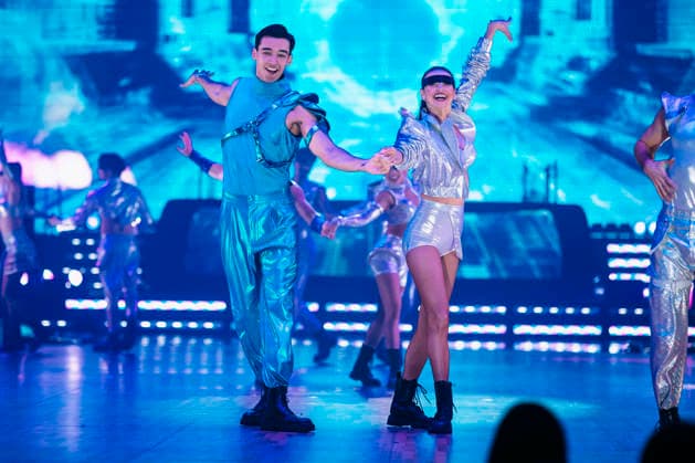 Diego Pooth und Ekaterina Leonova bei Let s Dance - Die Live-Tour 2025 in der Messehalle. Erfurt, 28.11.2025