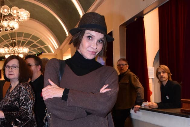 Anouschka Renzi bei der Der Neurosen-Kavalier Theater Premiere im Schlossparktheater am 29.11.2025 in Berlin Der Neurosen-Kavalier Theater Premiere in Berlin