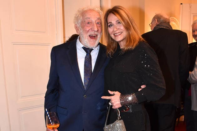 Dieter Hallervorden und seine Ehefrau Christiane Zander bei der Der Neurosen-Kavalier Theater Premiere im Schlossparktheater am 29.11.2025 in Berlin Der Neurosen-Kavalier Theater Premiere in Berlin