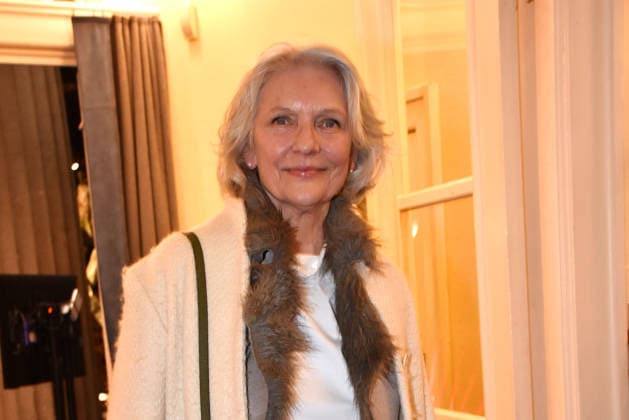 Rita Feldmeier bei der Der Neurosen-Kavalier Theater Premiere im Schlossparktheater am 29.11.2025 in Berlin Der Neurosen-Kavalier Theater Premiere in Berlin