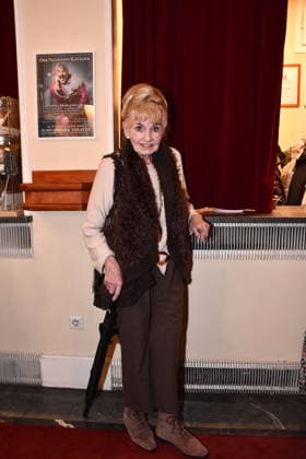 Waltraud Habicht bei der Der Neurosen-Kavalier Theater Premiere im Schlossparktheater am 29.11.2025 in Berlin Der Neurosen-Kavalier Theater Premiere in Berlin