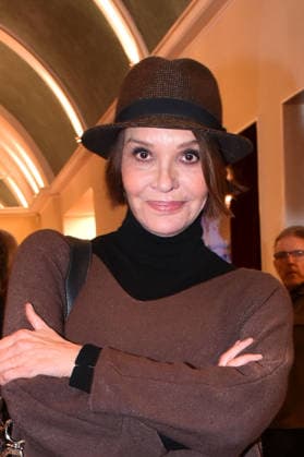 Anouschka Renzi bei der Der Neurosen-Kavalier Theater Premiere im Schlossparktheater am 29.11.2025 in Berlin Der Neurosen-Kavalier Theater Premiere in Berlin