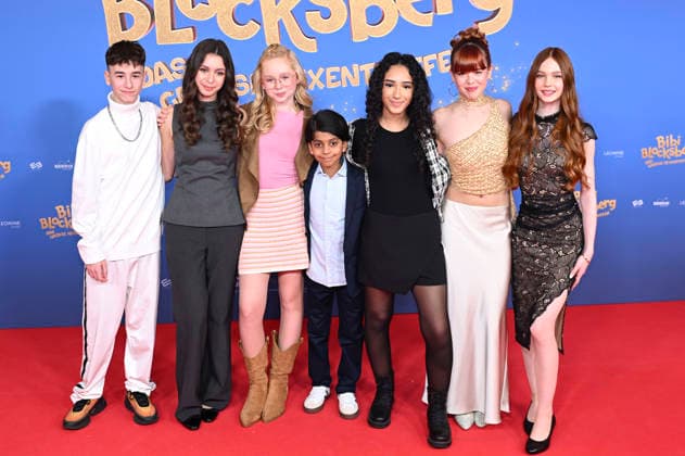 Aithonas Avgoustakis, Carla Demmin, Nala,, Balthazar Gyan Alexis Kuppuswamy, Shanti Celik, Fia-Marie Lin und Philomena Amari bei der Premiere des Kinofilms Bibi Blocksberg - Das große Hexentreffen im Mathäser Filmpalast. München, 29.11.2025