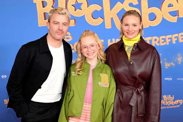 Friedrich Mücke, Nala und Rosalie Thomass bei der Premiere des Kinofilms Bibi Blocksberg - Das große Hexentreffen im Mathäser Filmpalast. München, 29.11.2025