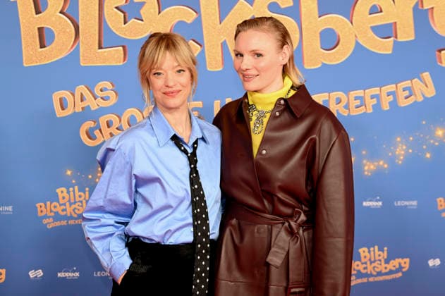 Heike Makatsch und Rosalie Thomass bei der Premiere des Kinofilms Bibi Blocksberg - Das große Hexentreffen im Mathäser Filmpalast. München, 29.11.2025