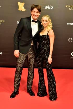 ABBdortmund: Matze Knop , Nika Krosny-Wosz Moderator zu Gast auf dem roten Teppich bei der Kinderlachen Gala 2025 in der Westfalenhalleam 29.11.2025 in Dortmund NRW Deutschland