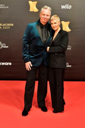 ABBdortmund: Heiko Wasser, Susanne Wasser Sport Moderator Ehepaar zu Gast auf dem roten Teppich bei der Kinderlachen Gala 2025 in der Westfalenhalleam 29.11.2025 in Dortmund NRW Deutschland