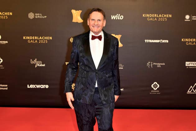 ABBdortmund: Peter Illmann Moderator zu Gast auf dem roten Teppich bei der Kinderlachen Gala 2025 in der Westfalenhalleam 29.11.2025 in Dortmund NRW Deutschland