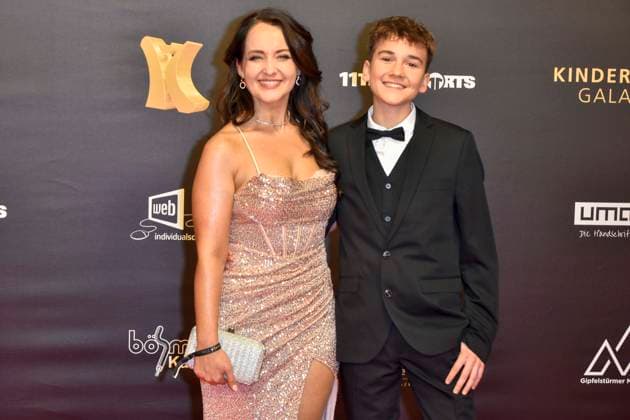 ABBdortmund: Susan Albers Saengerin mit Neo (The Voice Kids) zu Gast auf dem roten Teppich bei der Kinderlachen Gala 2025 in der Westfalenhalleam 29.11.2025 in Dortmund NRW Deutschland