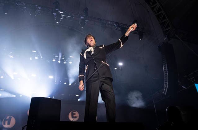 The Hives performing live at Alexandra Palace, London, 29 November 2025 The Hives performing live at Alexandra Palace, London, 29 November 2025 Howlin Pelle Almqvist (Per Almqvist) ,lead singer The Hives are a Swedish rock band that rose to prominence in the early 2000s during the garage rock revival. Their mainstream success came with the release of the album Veni Vidi Vicious, containing the anthem Hate to Say I Told You So . The band have been acclaimed by music critics as one of the best live rock bands in current music. This is their The Hives Forever Forever The Hives - World Tour 2025, Credit:Dafydd Owen Avalon Alexandra Palace, London  Copyright: xDafyddxOwenx xAvalonx 1055520268