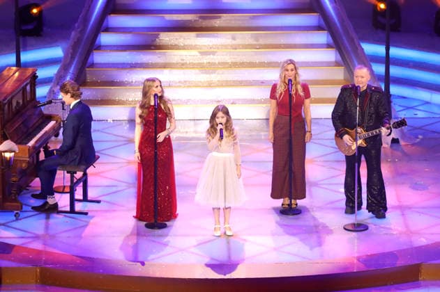 Joey Kelly™s Family in der ARD TV-Show Das Adventsfest der 100.000 Lichter 2025 im Congress Center Suhl. Suhl, 29.11.2025