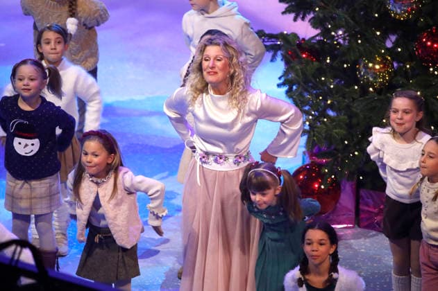 Simone Sommerland in der ARD TV-Show Das Adventsfest der 100.000 Lichter 2025 im Congress Center Suhl. Suhl, 29.11.2025